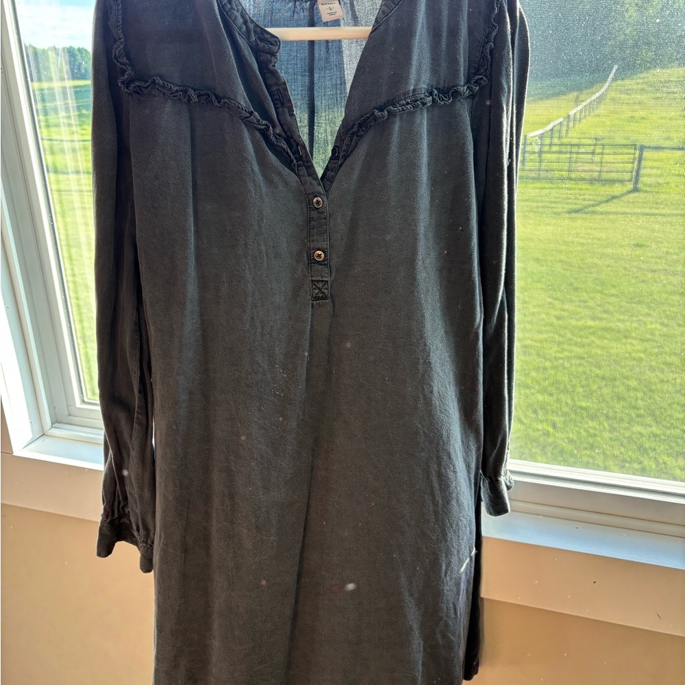 Old Navy Charcoal Long-Sleeve Top